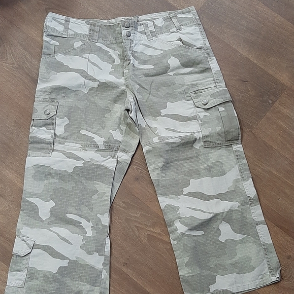 Bongo Authentic & Be Bop Woman's Capris Crop Pants Size 13 Earthy Colored - Picture 2 of 9